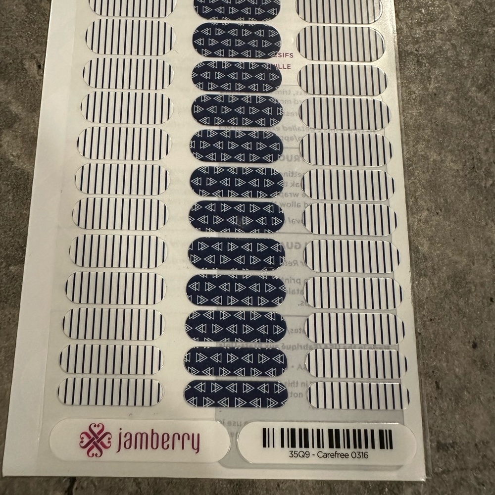 NTW Jamberry Nail Wraps Carefree (kids)
